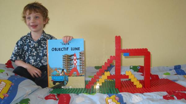 Joël and his lego rocket